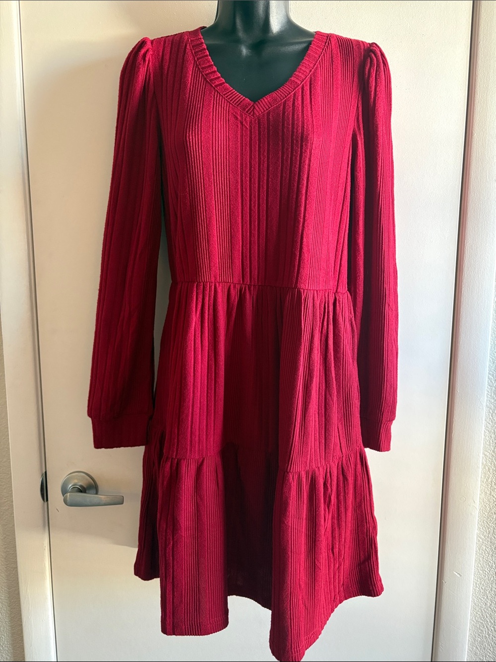 NWT Sampeel Women's Office Holiday Red V-Neck Tiered Knit Dress SZ M